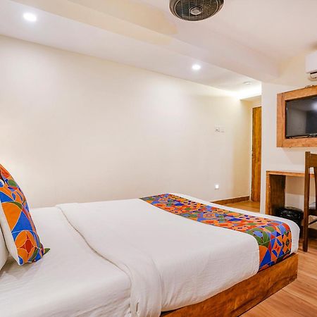 Fabhotel Grand Prime Nr Nesco Hotel Bombay Esterno foto
