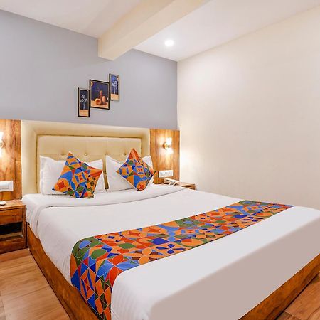 Fabhotel Grand Prime Nr Nesco Hotel Bombay Esterno foto
