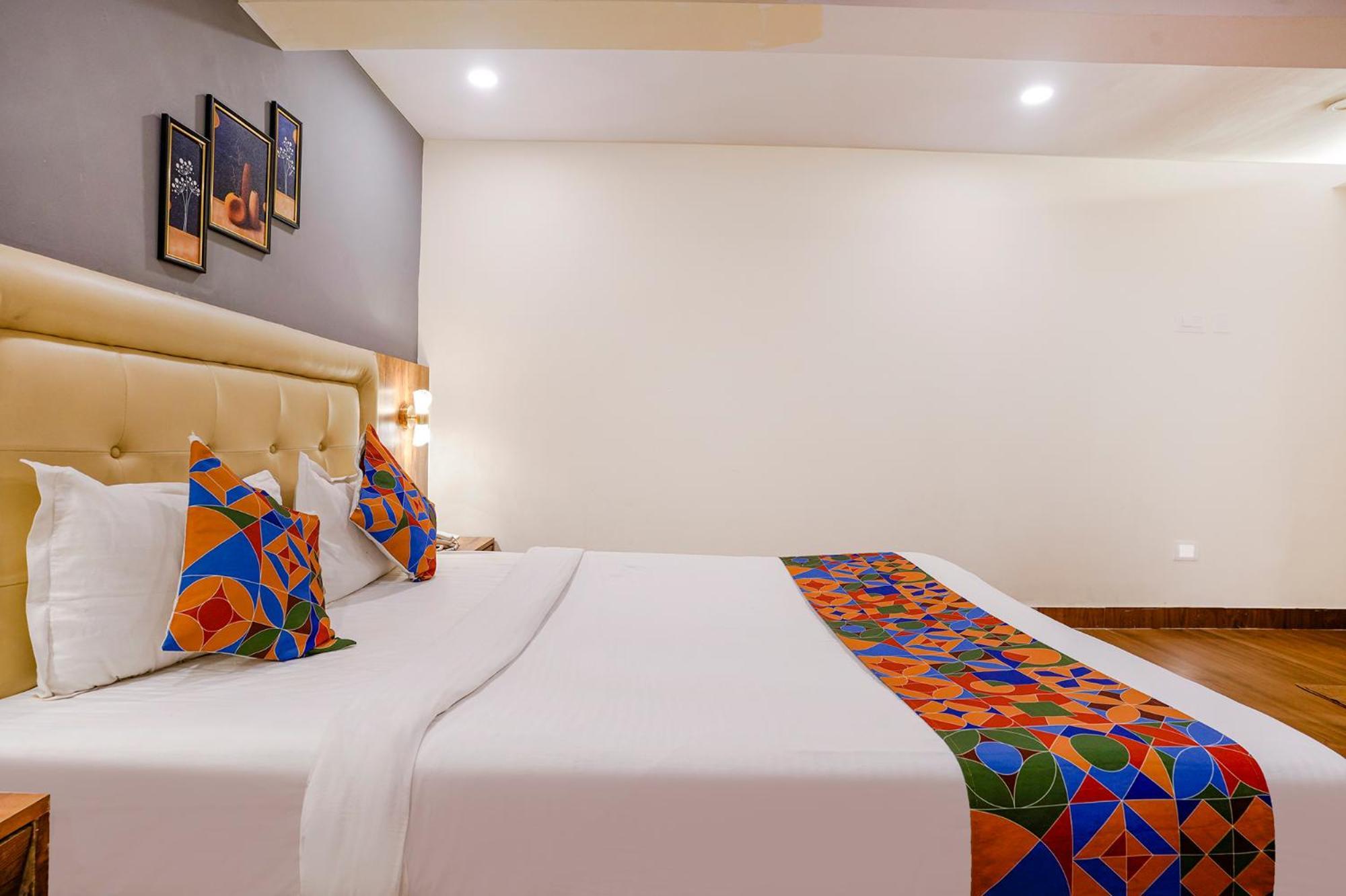 Fabhotel Grand Prime Nr Nesco Hotel Bombay Esterno foto