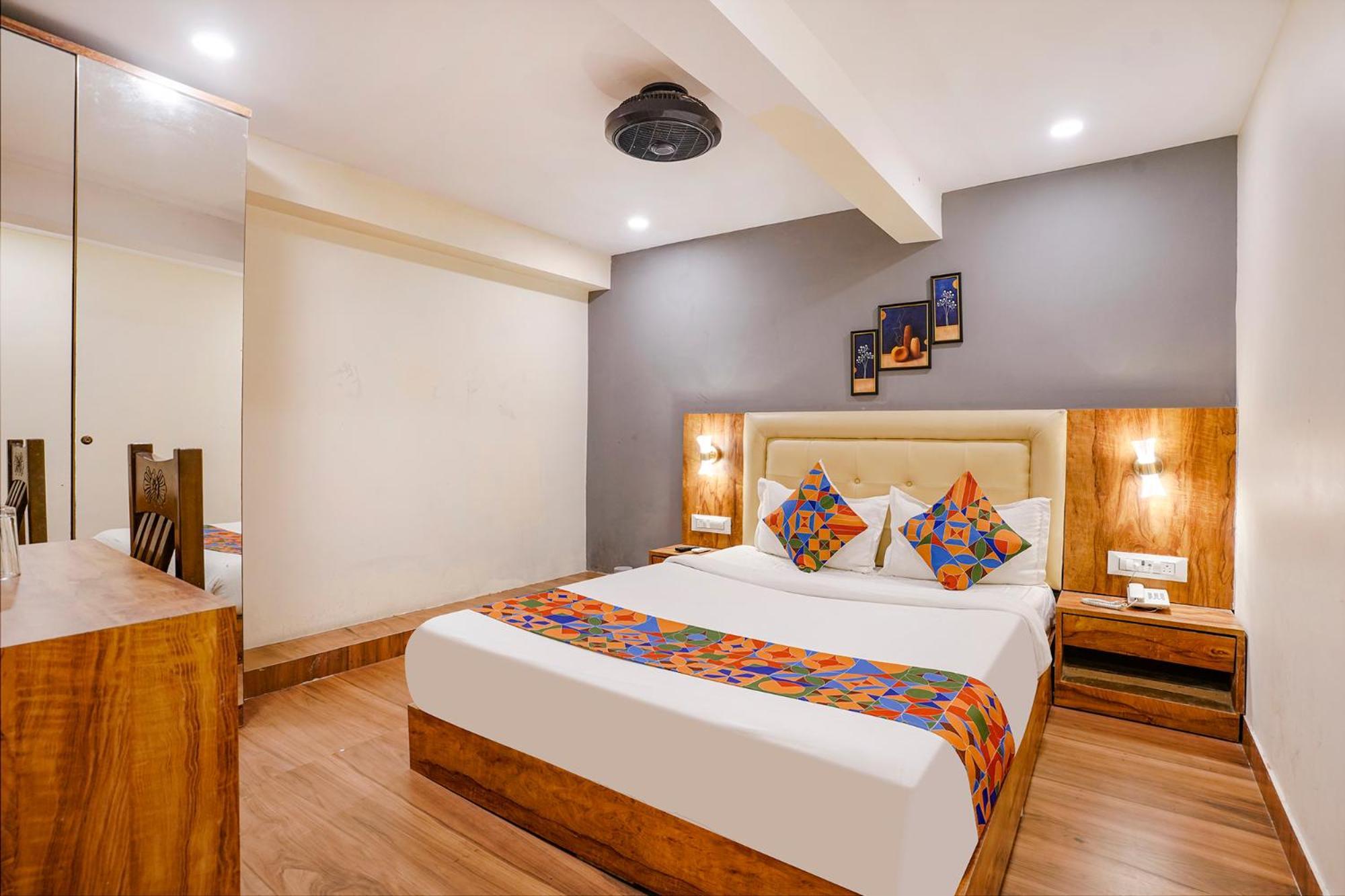 Fabhotel Grand Prime Nr Nesco Hotel Bombay Esterno foto