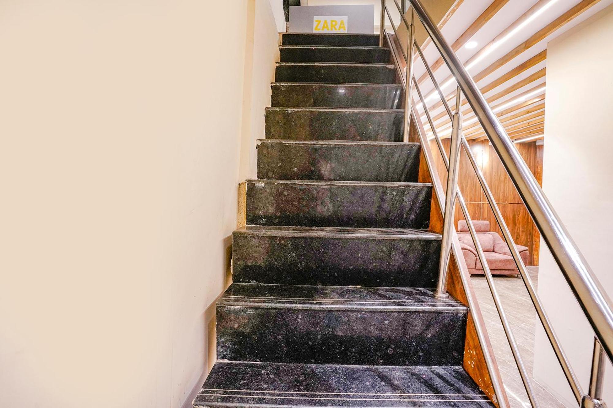 Fabhotel Grand Prime Nr Nesco Hotel Bombay Esterno foto