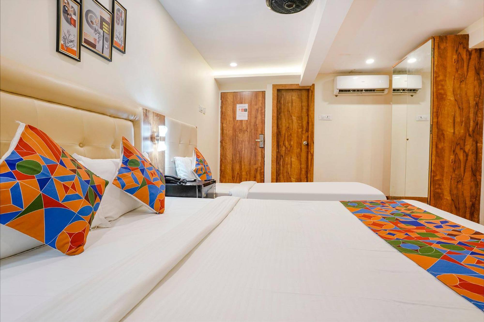 Fabhotel Grand Prime Nr Nesco Hotel Bombay Esterno foto