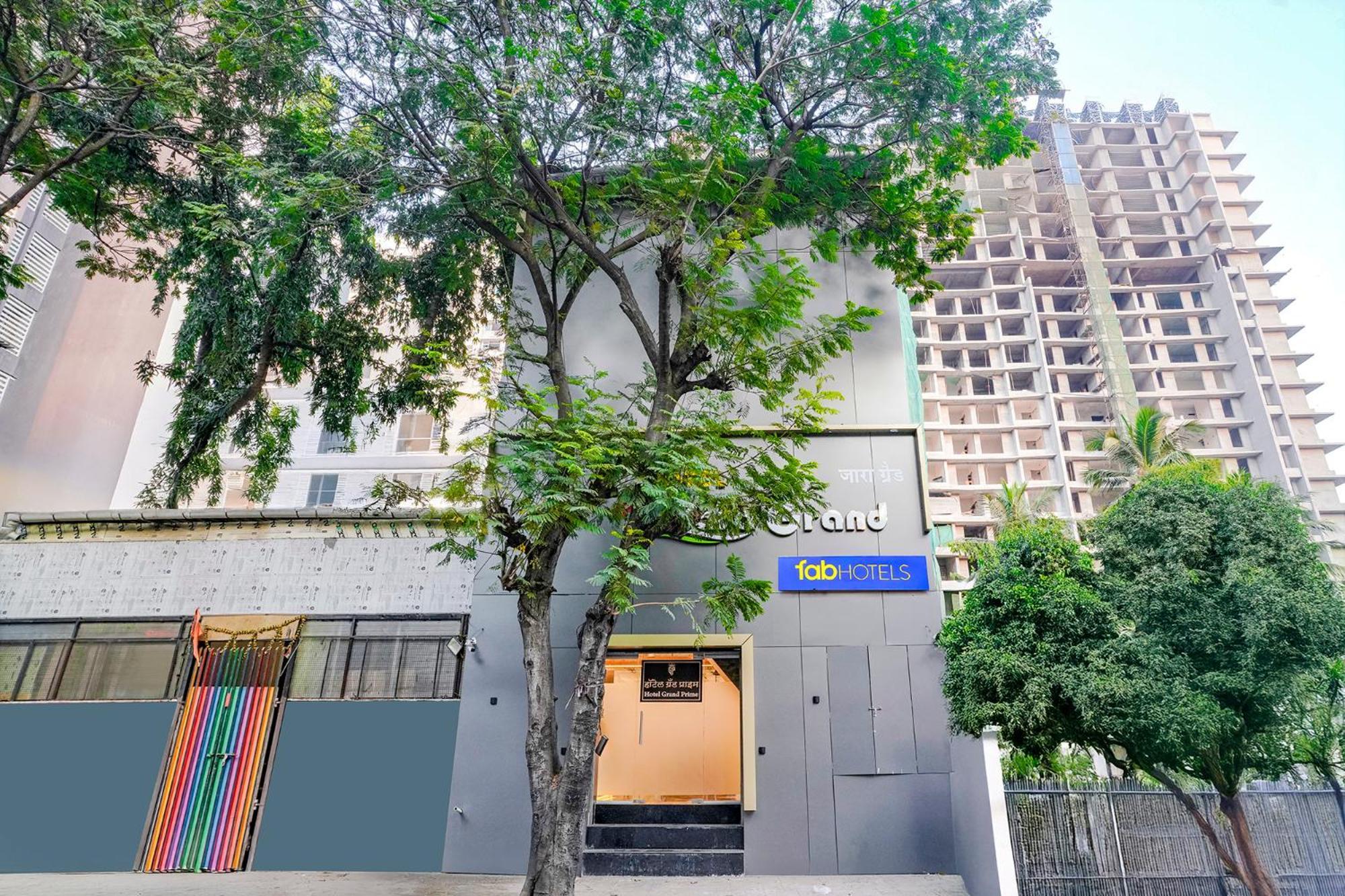 Fabhotel Grand Prime Nr Nesco Hotel Bombay Esterno foto